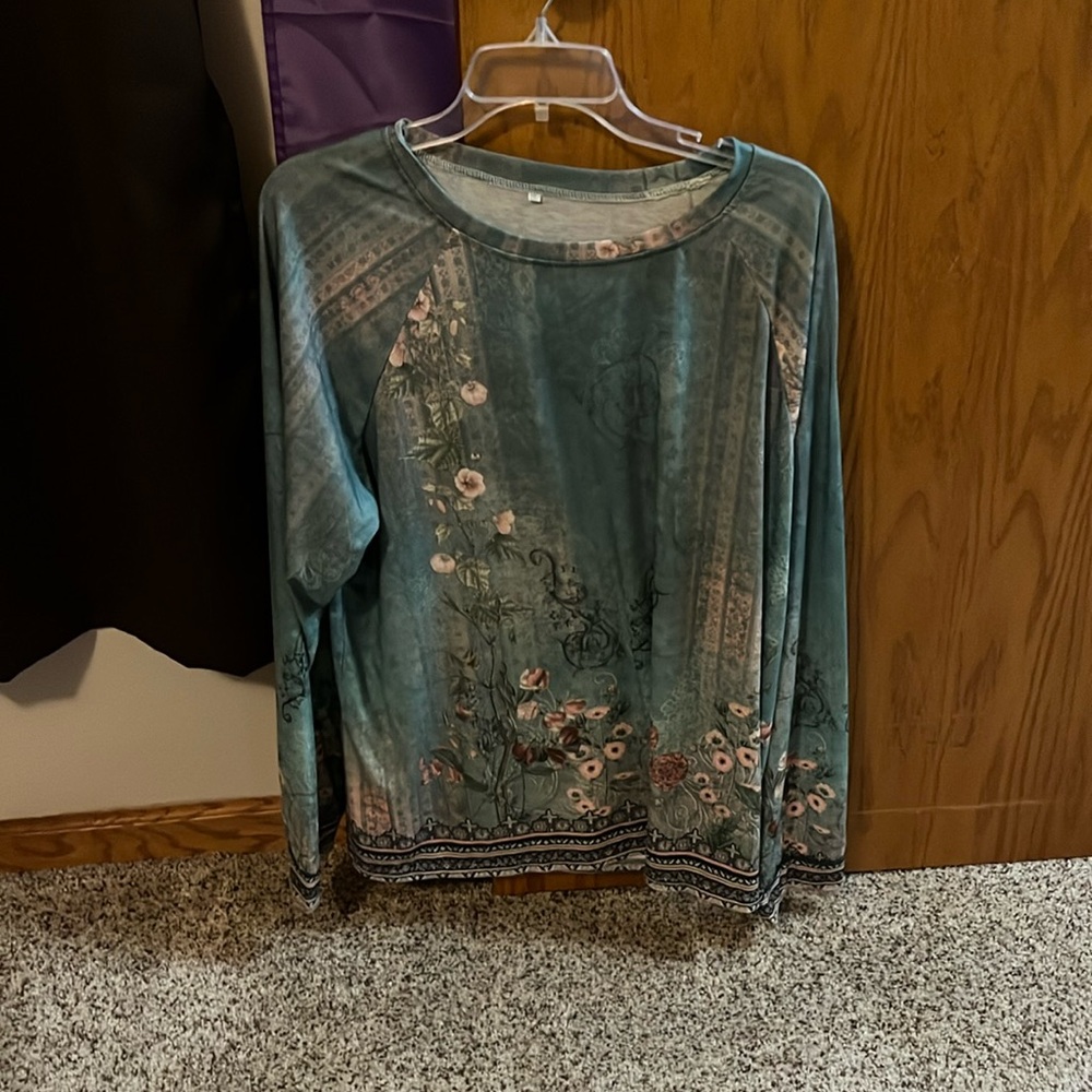Lovely green flowery shirt 2XL
